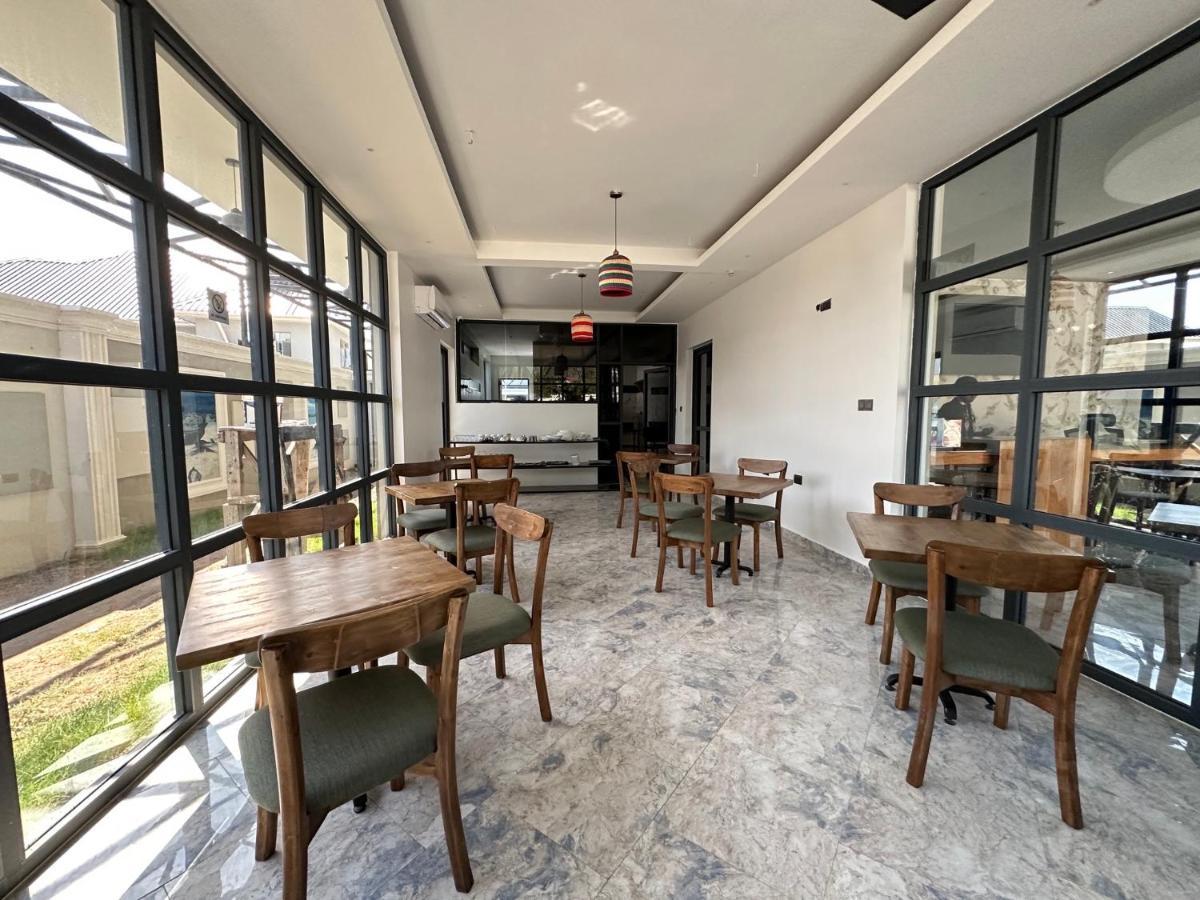 Yayo Masaki Hotel Дар ес Саалам Екстериор снимка