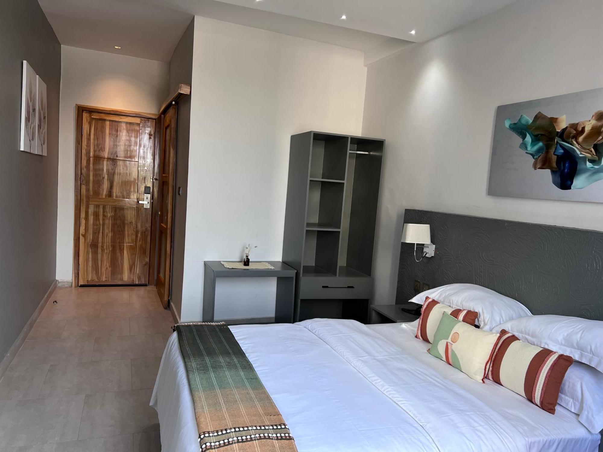 Yayo Masaki Hotel Дар ес Саалам Екстериор снимка